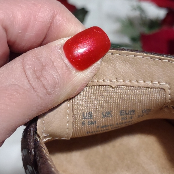 Excellent condition shoes for women size,5.5 - Picture 5 of 6